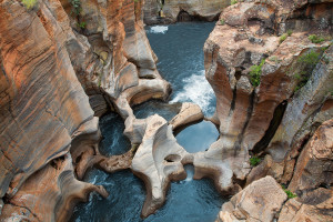 Bourke's Luck Potholes, bizzarre buche cilindriche scavate nella roccia.